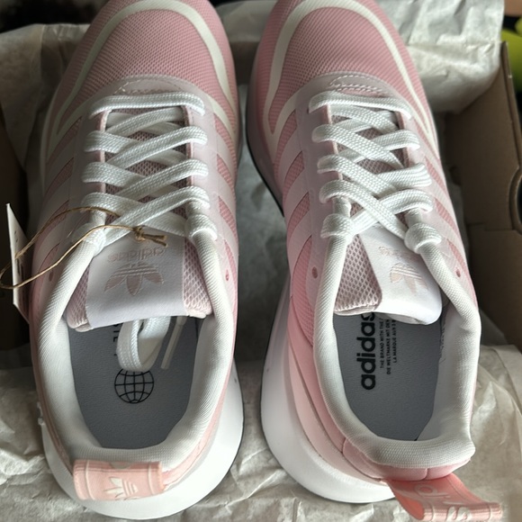 BRAND NEW pink adidas Multix summer running shoe - Picture 5 of 5